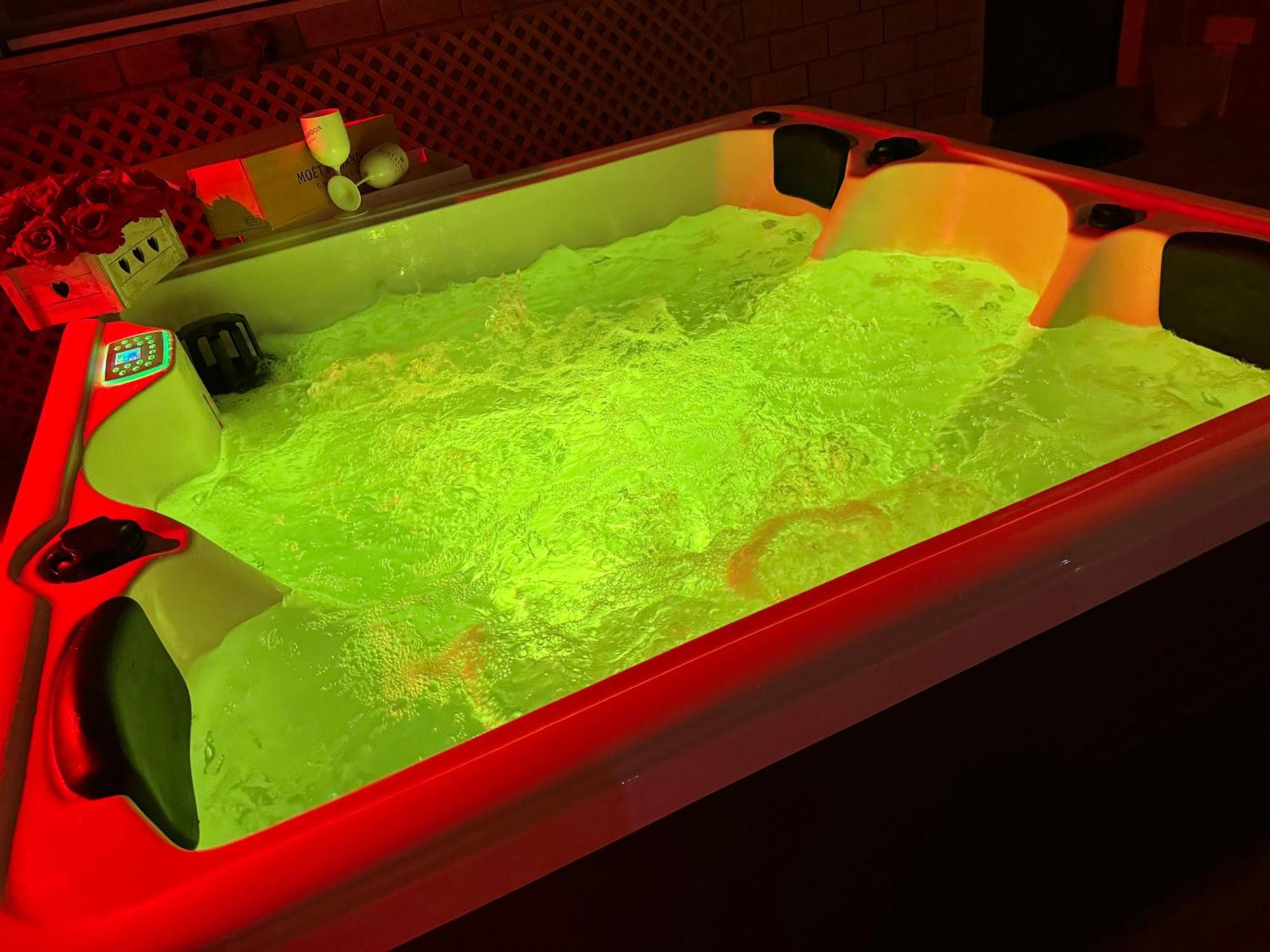 Atena B&B Apartments Platino San Silvestro  エクステリア 写真